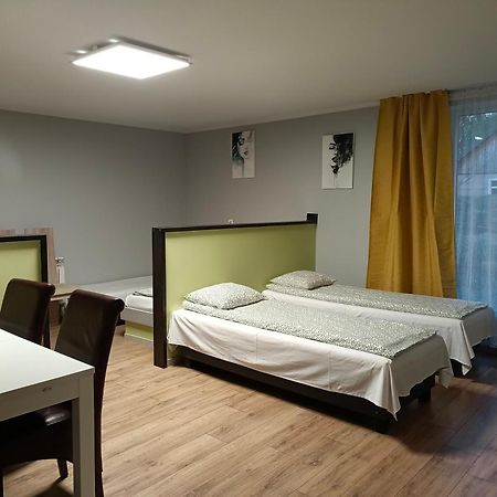 Vila Letnia Oaza "Forsycja" Sobienie Jeziory Exteriér fotografie