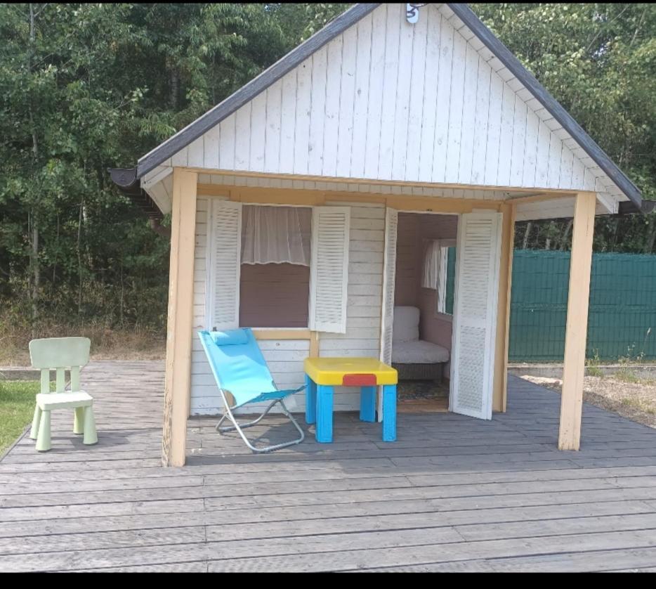 Vila Letnia Oaza "Forsycja" Sobienie Jeziory Exteriér fotografie